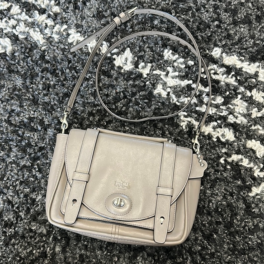 Coach small crossbody style 32279